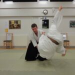 Forward kokyunage projection from kneeling